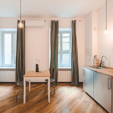 La Stazione Degli Artisti Apartment Триест Екстериор снимка