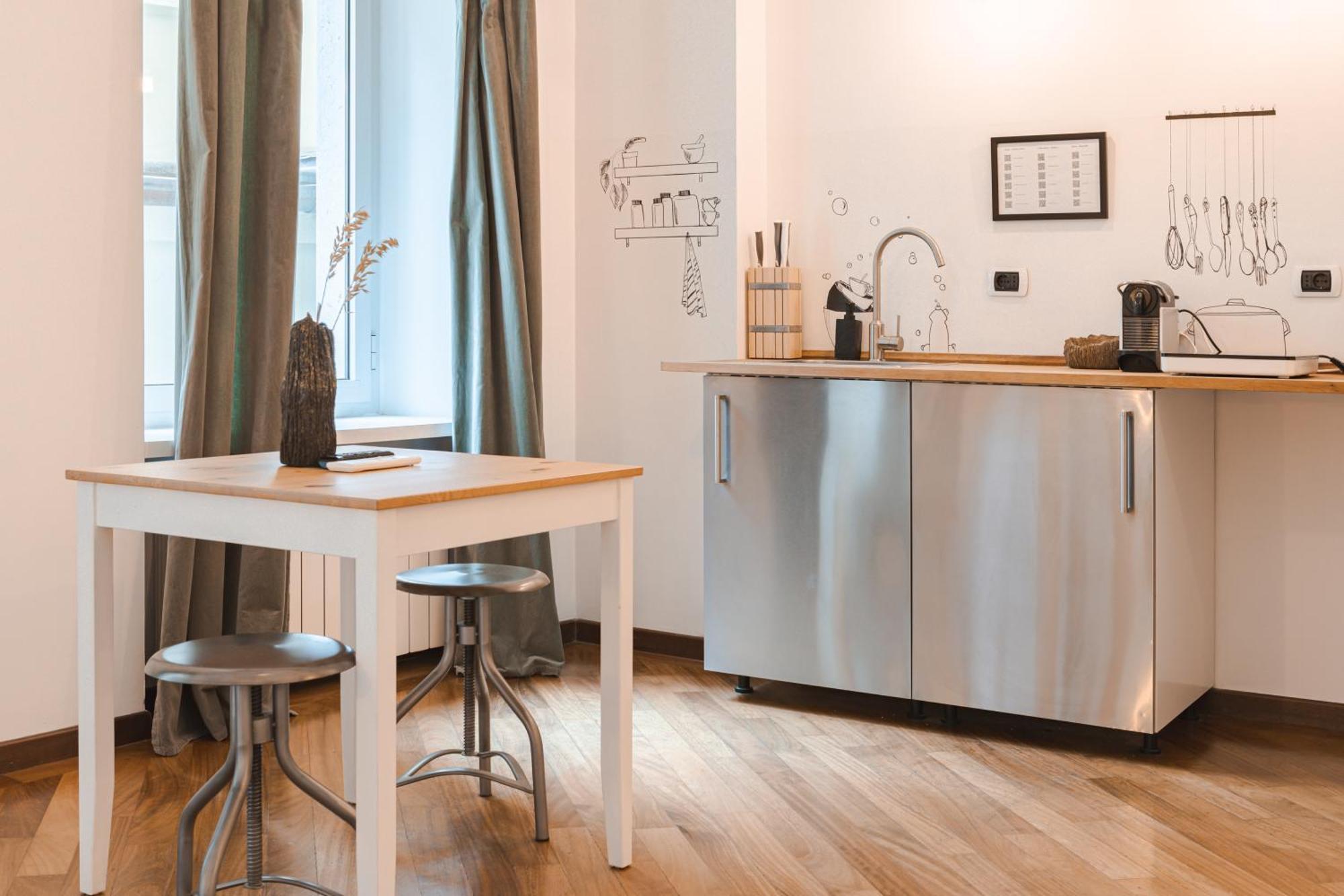 La Stazione Degli Artisti Apartment Триест Екстериор снимка