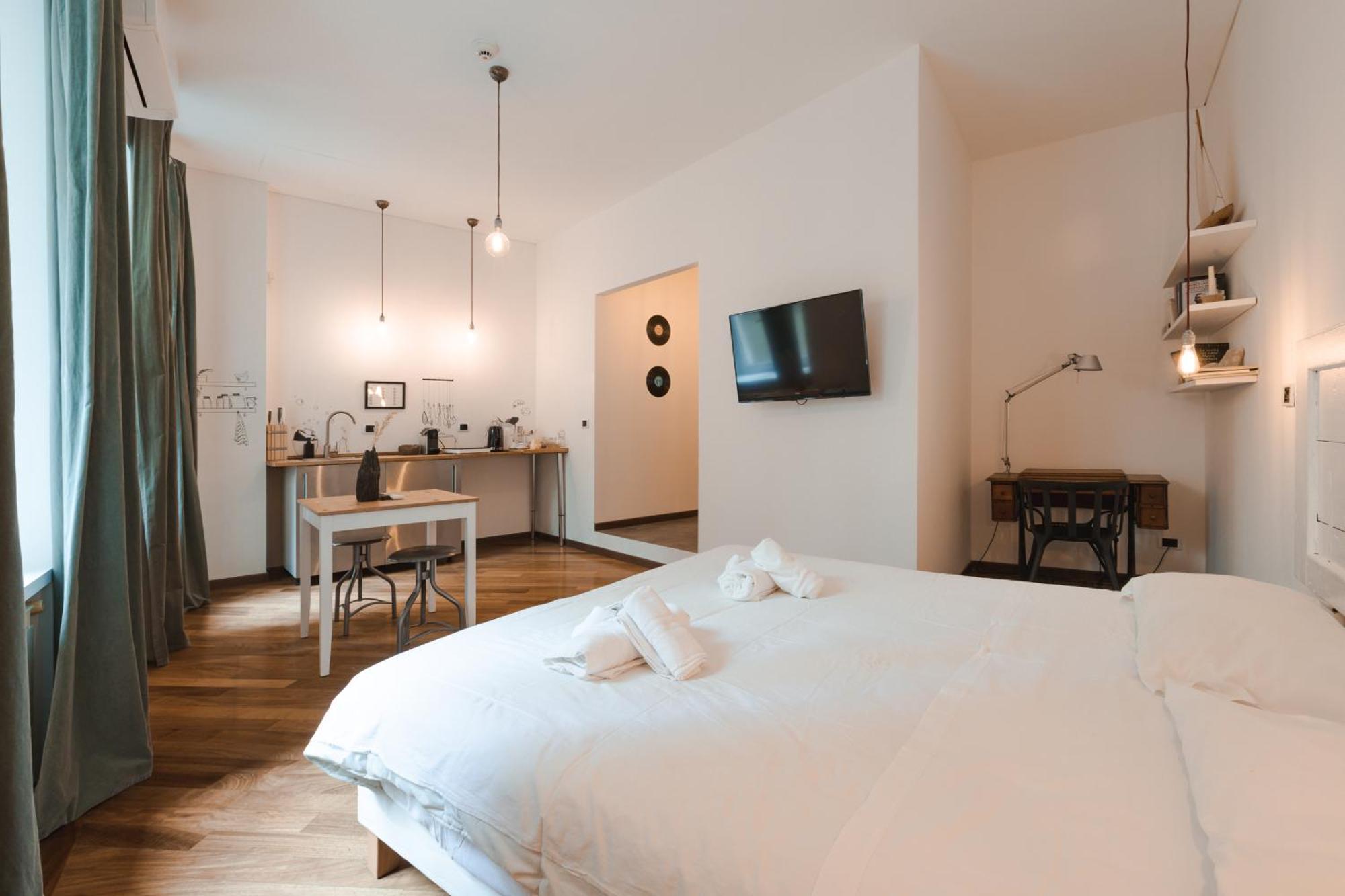 La Stazione Degli Artisti Apartment Триест Екстериор снимка